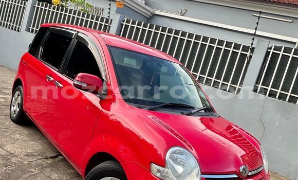 Tenga Tsaru Toyota Sienta Tsvuku Mota in Maputo in Maputo Tenga Tsaru Toyota Sienta Tsvuku Mota in Maputo in Maputo