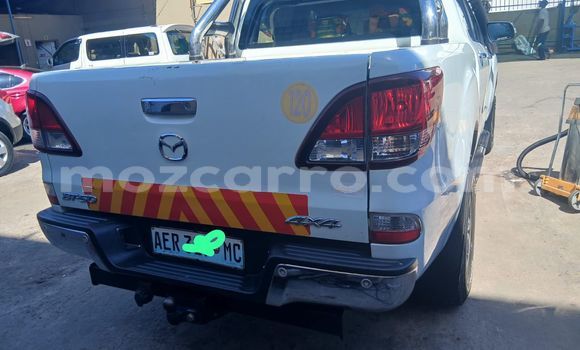 Tenga Tsaru Mazda BT-50 Chena Mota in Maputo in Maputo Tenga Tsaru Mazda BT-50 Chena Mota in Maputo in Maputo