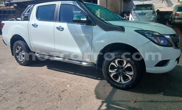 Tenga Tsaru Mazda BT-50 Chena Mota in Maputo in Maputo Tenga Tsaru Mazda BT-50 Chena Mota in Maputo in Maputo