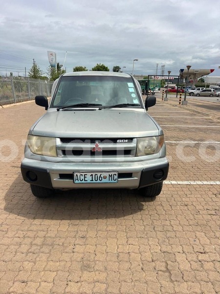 Big with watermark mitsubishi pajero io maputo maputo 42810