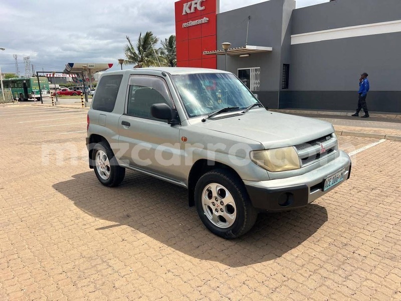 Big with watermark mitsubishi pajero io maputo maputo 42810