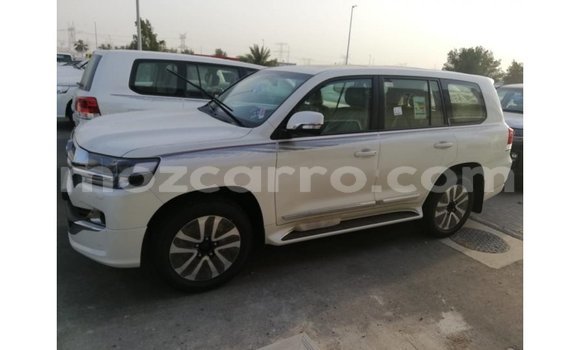 Buy Import Toyota Land Cruiser White Car in Import - Dubai in Cabo Delgado Buy Import Toyota Land Cruiser White Car in Import - Dubai in Cabo Delgado