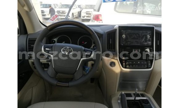 Buy Import Toyota Land Cruiser White Car in Import - Dubai in Cabo Delgado Buy Import Toyota Land Cruiser White Car in Import - Dubai in Cabo Delgado