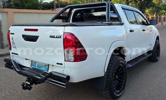 Tenga Tsaru Toyota Hilux Chena Mota in Maputo in Maputo Tenga Tsaru Toyota Hilux Chena Mota in Maputo in Maputo