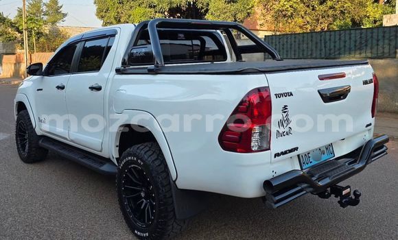 Tenga Tsaru Toyota Hilux Chena Mota in Maputo in Maputo Tenga Tsaru Toyota Hilux Chena Mota in Maputo in Maputo