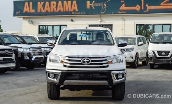 Comprar Importar Toyota Hilux Branco Carro em Import - Dubai em Cabo Delgado Comprar Importar Toyota Hilux Branco Carro em Import - Dubai em Cabo Delgado