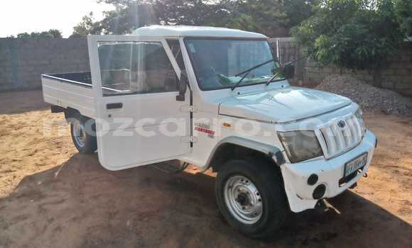 Comprar Usado Mahindra Bolero Branco Carro em Maputo em Maputo