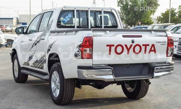 Comprar Importar Toyota Hilux Branco Carro em Import - Dubai em Cabo Delgado Comprar Importar Toyota Hilux Branco Carro em Import - Dubai em Cabo Delgado