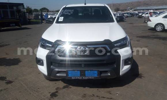 Nunua Ilio tumika Toyota Hilux Nyeupe Gari ndani ya Maputo nchini Maputo Nunua Ilio tumika Toyota Hilux Nyeupe Gari ndani ya Maputo nchini Maputo