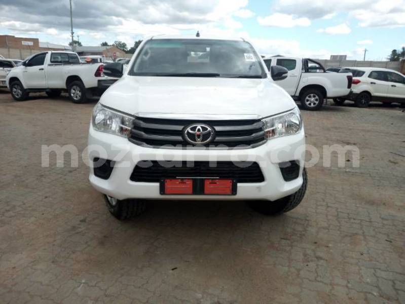 Big with watermark toyota hilux sofala beira 42874