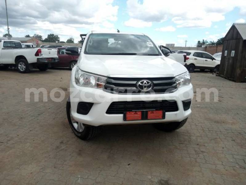 Big with watermark toyota hilux sofala beira 42874