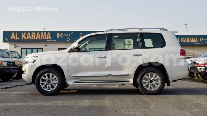 Big with watermark toyota land cruiser cabo delgado import dubai 6420