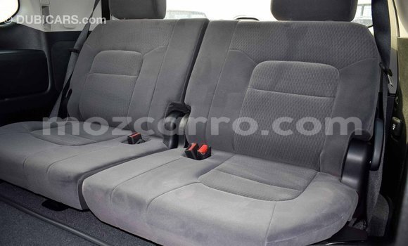Comprar Importar Toyota Land Cruiser Branco Carro em Import - Dubai em Cabo Delgado Comprar Importar Toyota Land Cruiser Branco Carro em Import - Dubai em Cabo Delgado