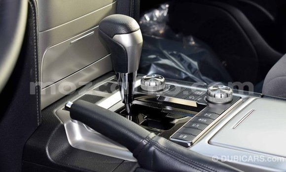 Tenga Imported Toyota Land Cruiser Nhema Mota in Import - Dubai in Cabo Delgado Tenga Imported Toyota Land Cruiser Nhema Mota in Import - Dubai in Cabo Delgado