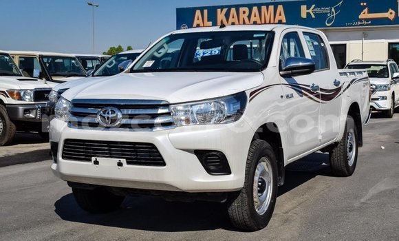 Comprar Importar Toyota Hilux Branco Carro em Import - Dubai em Cabo Delgado Comprar Importar Toyota Hilux Branco Carro em Import - Dubai em Cabo Delgado