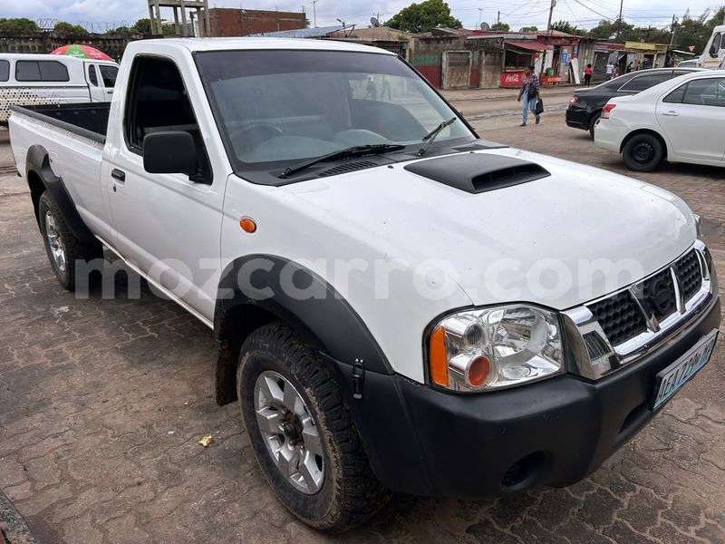 Big with watermark nissan hardbody maputo maputo 42900