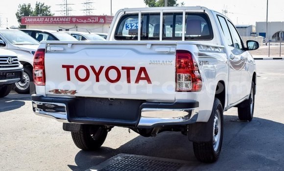 Comprar Importar Toyota Hilux Branco Carro em Import - Dubai em Cabo Delgado Comprar Importar Toyota Hilux Branco Carro em Import - Dubai em Cabo Delgado