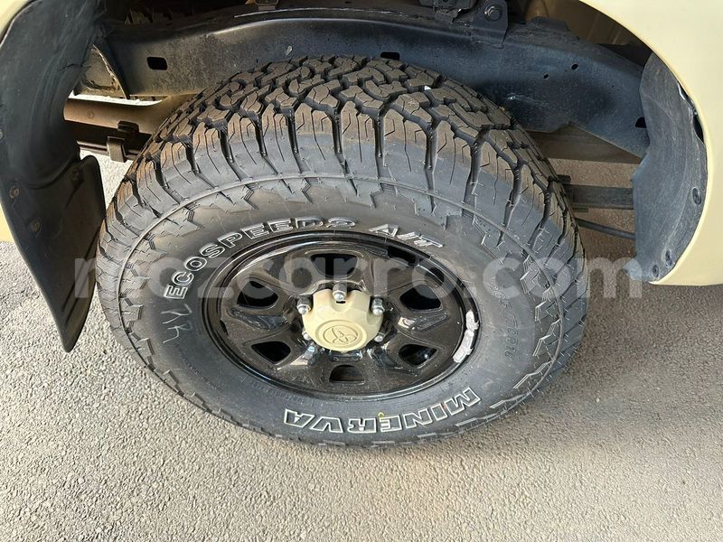 Big with watermark toyota hilux sofala beira 42916