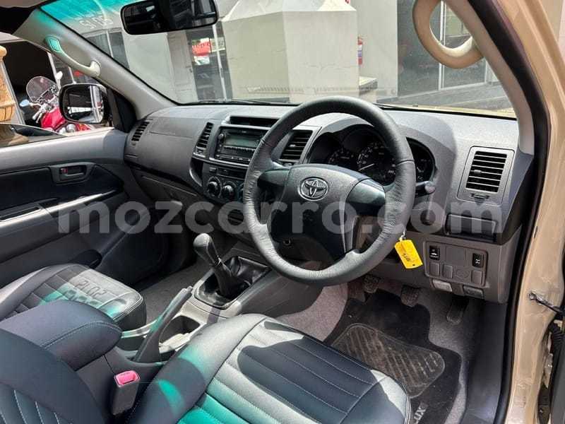 Big with watermark toyota hilux sofala beira 42916