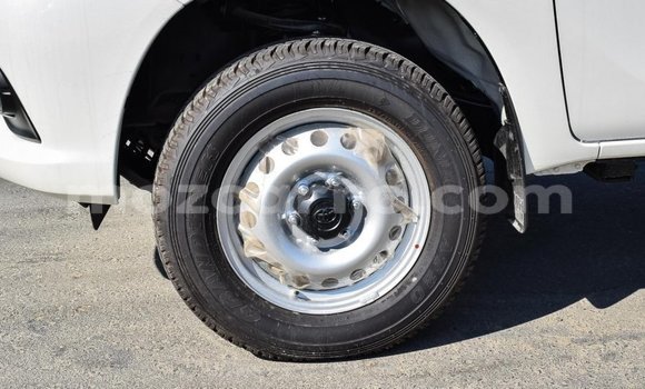 Comprar Importar Toyota Hilux Branco Carro em Import - Dubai em Cabo Delgado Comprar Importar Toyota Hilux Branco Carro em Import - Dubai em Cabo Delgado