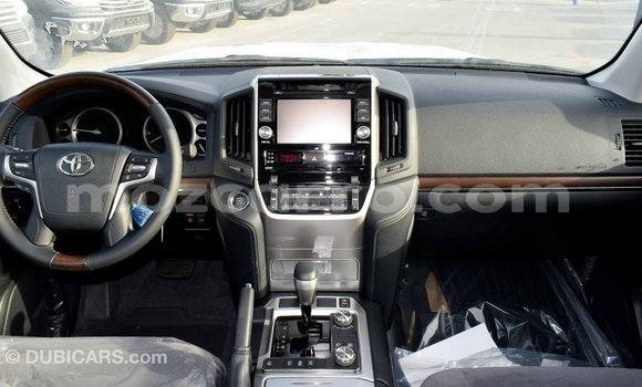 Comprar Importar Toyota Land Cruiser Preto Carro em Import - Dubai em Cabo Delgado Comprar Importar Toyota Land Cruiser Preto Carro em Import - Dubai em Cabo Delgado