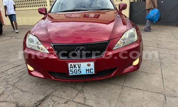 Comprar Usado Lexus IS Vermelho Carro em Maputo em Maputo