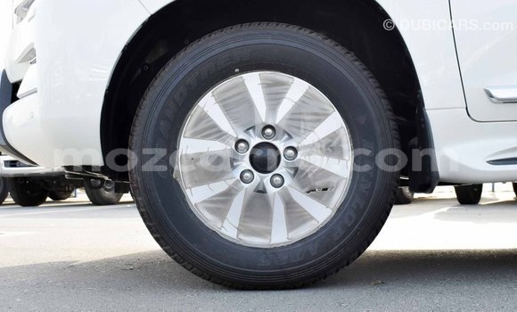 Tenga Imported Toyota Land Cruiser Chena Mota in Import - Dubai in Cabo Delgado Tenga Imported Toyota Land Cruiser Chena Mota in Import - Dubai in Cabo Delgado