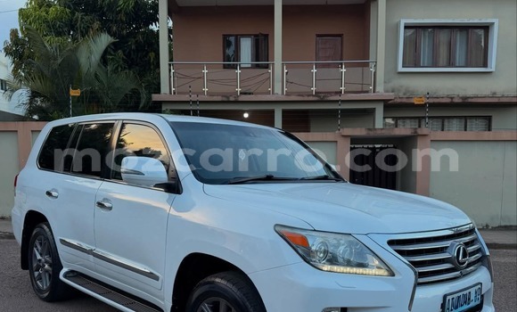 Comprar Usado Lexus LX 570 Branco Carro em Maputo em Maputo Comprar Usado Lexus LX 570 Branco Carro em Maputo em Maputo