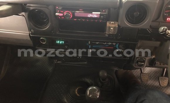 Nunua Ilio tumika Toyota Land Cruiser Nyeupe Gari ndani ya Maputo nchini Maputo Nunua Ilio tumika Toyota Land Cruiser Nyeupe Gari ndani ya Maputo nchini Maputo