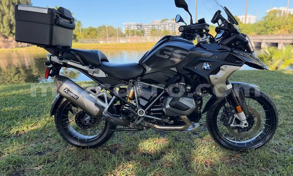 Comprar Usado BMW GS Preto Moto em Angoche em Nampula