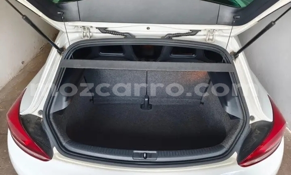 Buy Used Volkswagen Scirocco R White Car in Búzi in Sofala Buy Used Volkswagen Scirocco R White Car in Búzi in Sofala