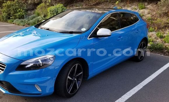 Buy Used Volvo V40 Blue Car in Maputo in Maputo Buy Used Volvo V40 Blue Car in Maputo in Maputo