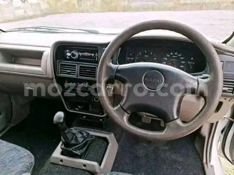 Big with watermark toyota hiluxe revo sofala buzi 42981