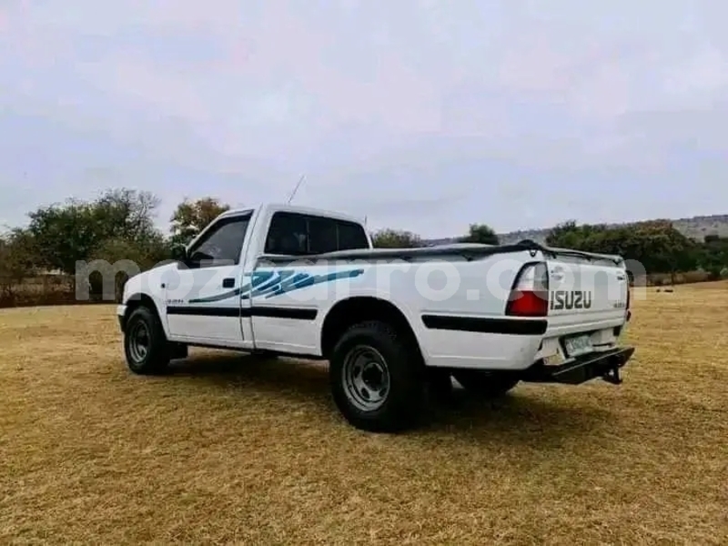 Big with watermark toyota hiluxe revo sofala buzi 42981