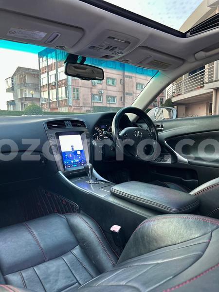 Big with watermark lexus is maputo maputo 42994