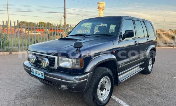 Comprar Usado Isuzu Bighorn Azul Carro em Maputo em Maputo