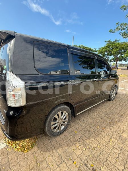 Big with watermark toyota noah maputo maputo 43037