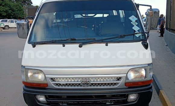 Comprar Usado Toyota Hiace Branco Carro em Maputo em Maputo