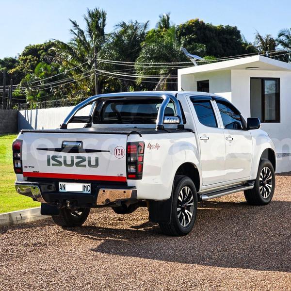 Big with watermark isuzu d max maputo maputo 43047