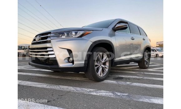 Comprar Importar Toyota Highlander De outros Carro em Import - Dubai em Cabo Delgado Comprar Importar Toyota Highlander De outros Carro em Import - Dubai em Cabo Delgado