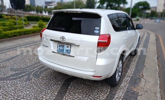 Comprar Usado Toyota Vanguard Branco Carro em Maputo em Maputo Comprar Usado Toyota Vanguard Branco Carro em Maputo em Maputo