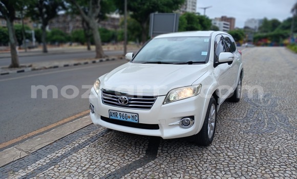 Comprar Usado Toyota Vanguard Branco Carro em Maputo em Maputo Comprar Usado Toyota Vanguard Branco Carro em Maputo em Maputo