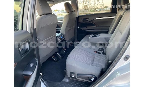 Comprar Importar Toyota Highlander De outros Carro em Import - Dubai em Cabo Delgado Comprar Importar Toyota Highlander De outros Carro em Import - Dubai em Cabo Delgado