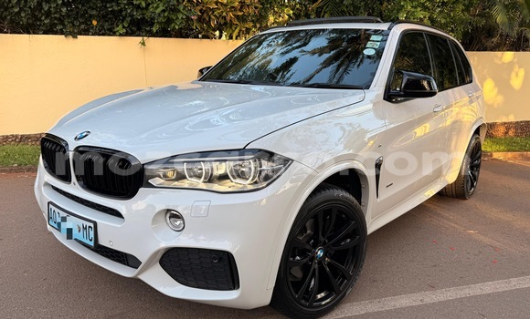 Comprar Usado BMW X5 Branco Carro em Maputo em Maputo Comprar Usado BMW X5 Branco Carro em Maputo em Maputo