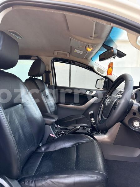 Big with watermark mazda bt 50 maputo maputo 43079