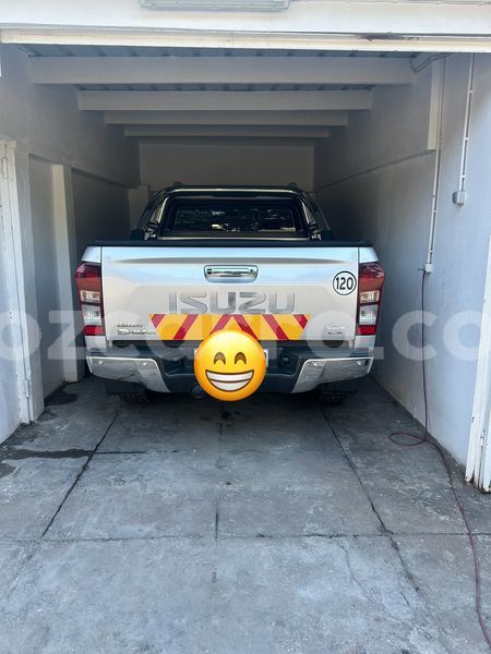 Big with watermark isuzu d max maputo maputo 43082