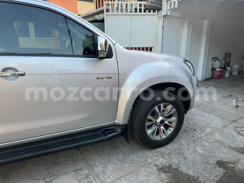 Big with watermark isuzu d max maputo maputo 43082
