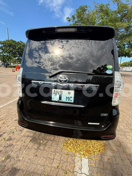 Big with watermark toyota voxy maputo maputo 43099