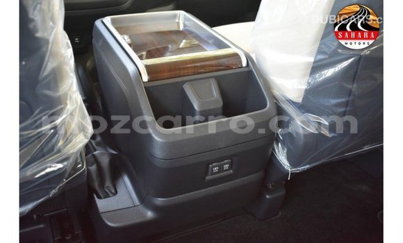 Buy Import Toyota Granvia White Car in Import - Dubai in Cabo Delgado Buy Import Toyota Granvia White Car in Import - Dubai in Cabo Delgado