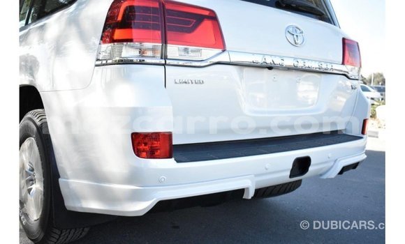 Buy Import Toyota Land Cruiser White Car in Import - Dubai in Cabo Delgado Buy Import Toyota Land Cruiser White Car in Import - Dubai in Cabo Delgado